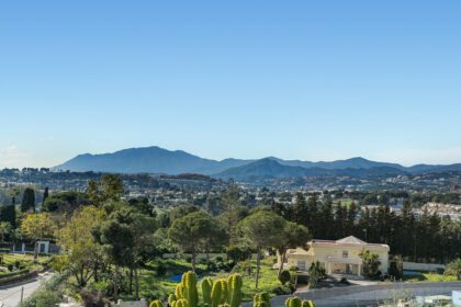 af951da3927df1a5a0331cd8e7d2800e - 18