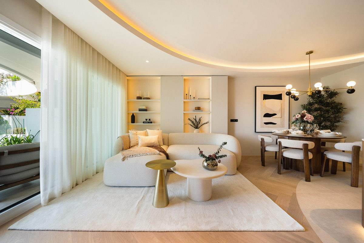 af951da3927df1a5a0331cd8e7d2800e - 24