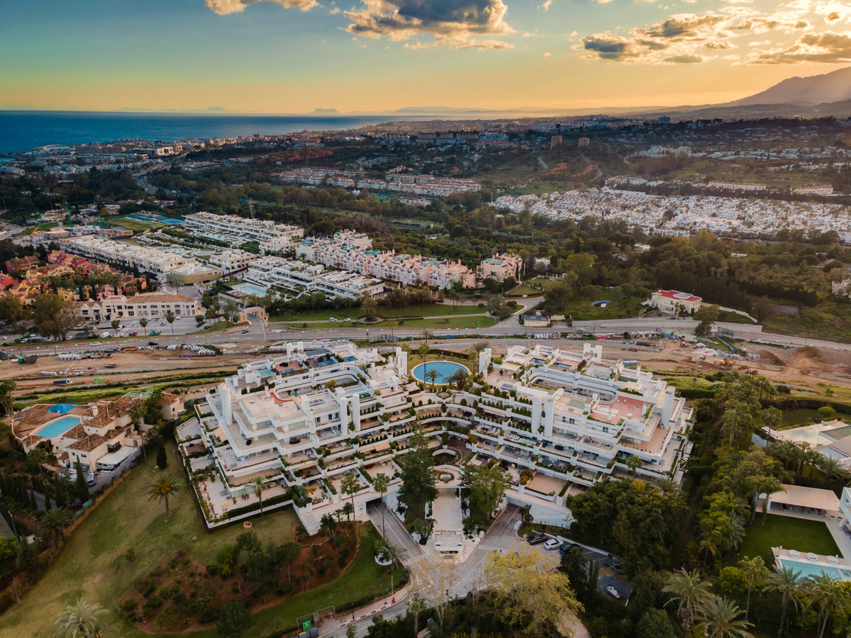 af951da3927df1a5a0331cd8e7d2800e - 3