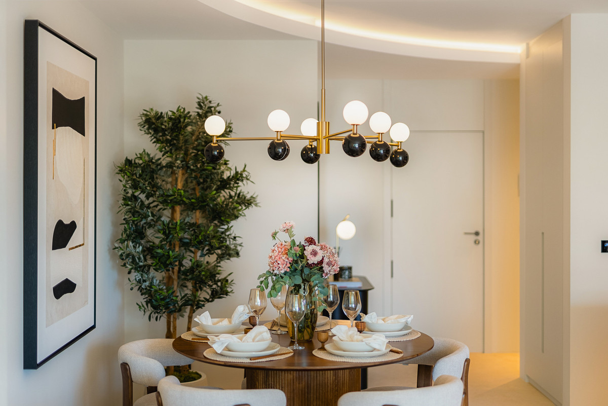 af951da3927df1a5a0331cd8e7d2800e - 31