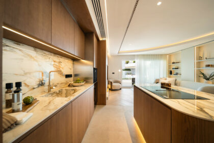 af951da3927df1a5a0331cd8e7d2800e - 33