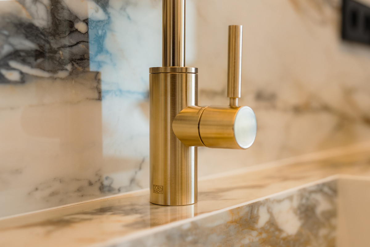 af951da3927df1a5a0331cd8e7d2800e - 36