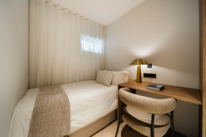 af951da3927df1a5a0331cd8e7d2800e - 44