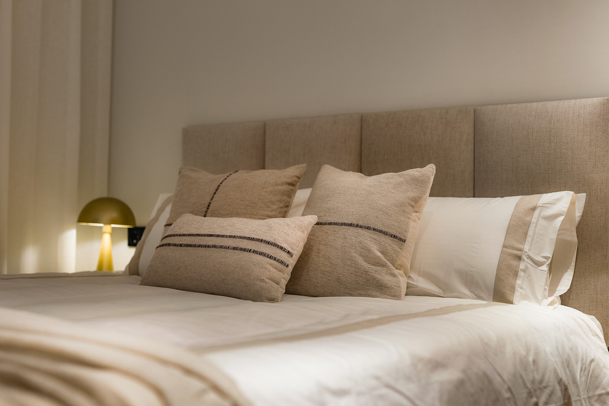 af951da3927df1a5a0331cd8e7d2800e - 48