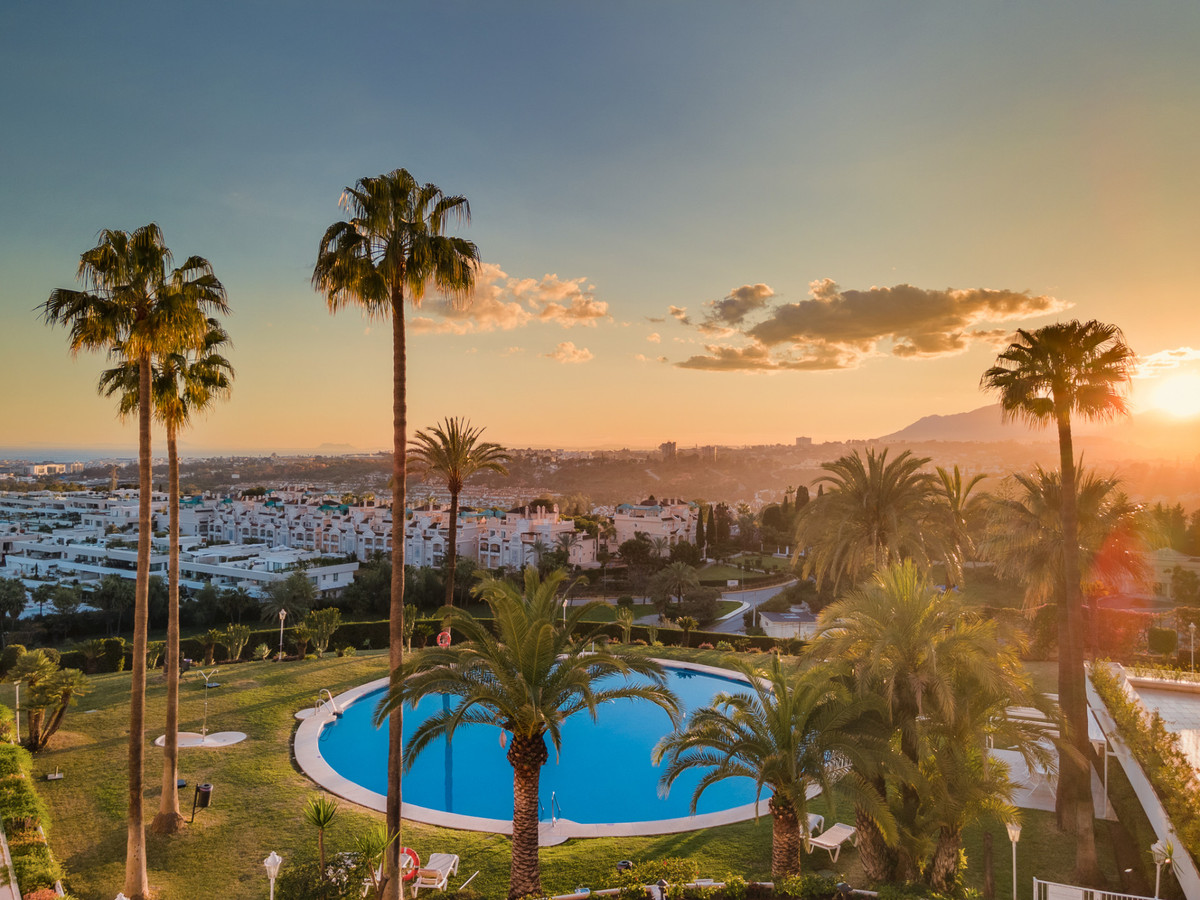 af951da3927df1a5a0331cd8e7d2800e - 6