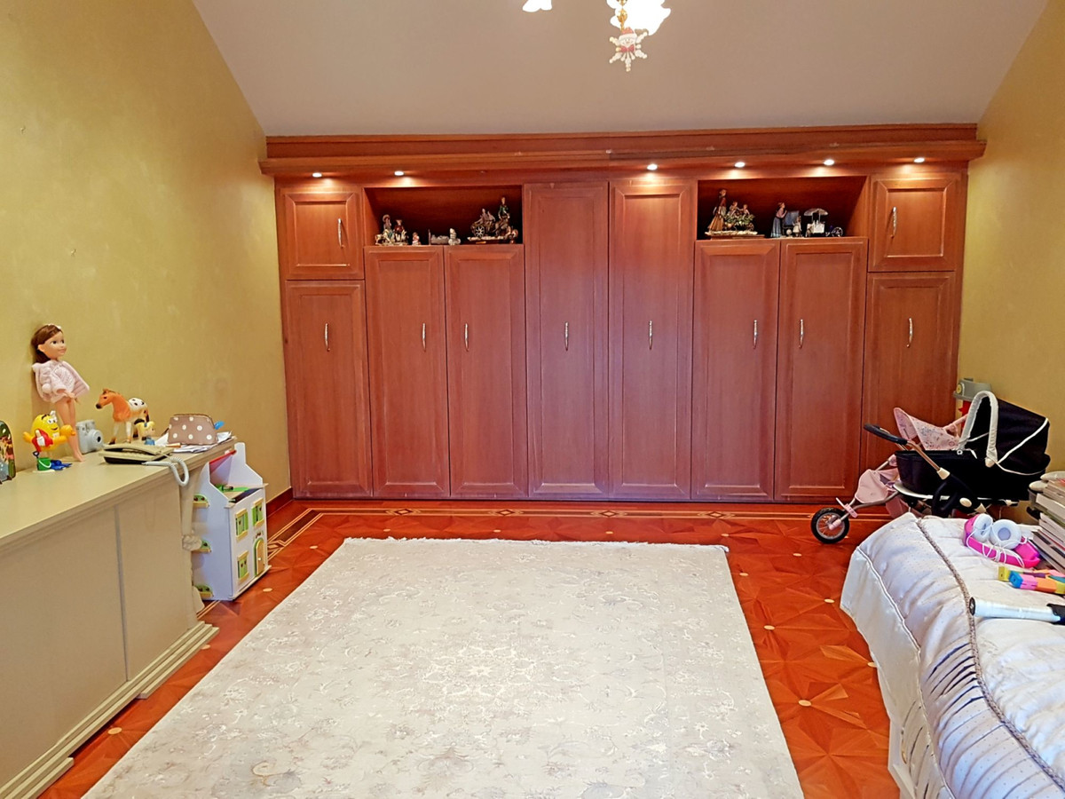 af9fe4d41a72d4ed3f34b879e35756fd - 41