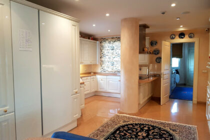 af9fe4d41a72d4ed3f34b879e35756fd - 42