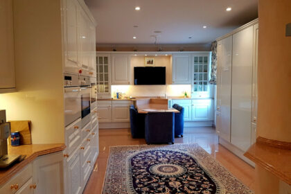 af9fe4d41a72d4ed3f34b879e35756fd - 44