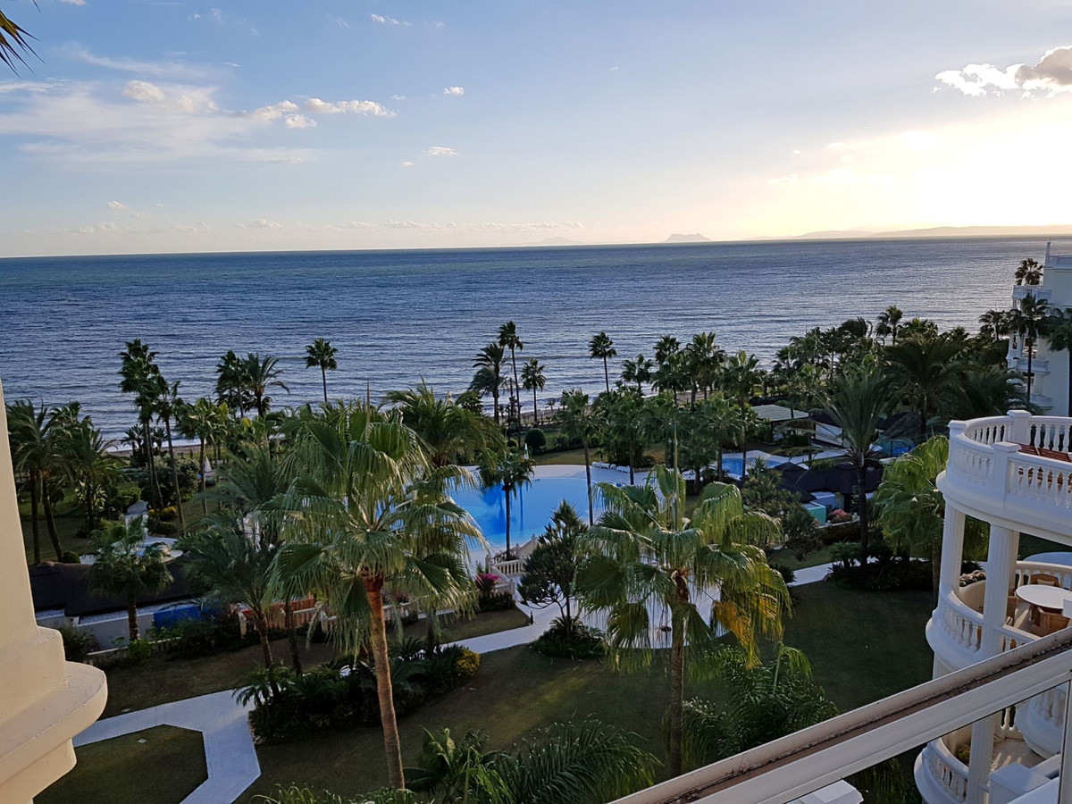 af9fe4d41a72d4ed3f34b879e35756fd - 48