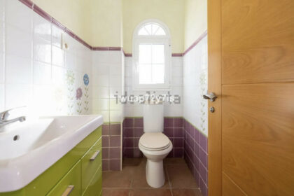 afc4d8332f6adca321d9be6bb1fb8fe8 - 14