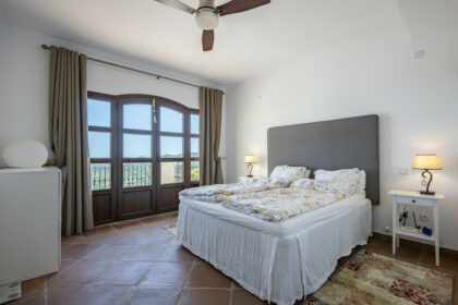 aff1c9aa239676b5cba5300a38fbec88 - 18