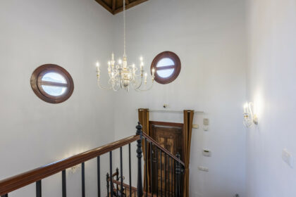 aff1c9aa239676b5cba5300a38fbec88 - 19