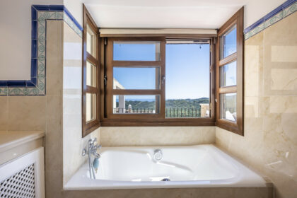 aff1c9aa239676b5cba5300a38fbec88 - 22