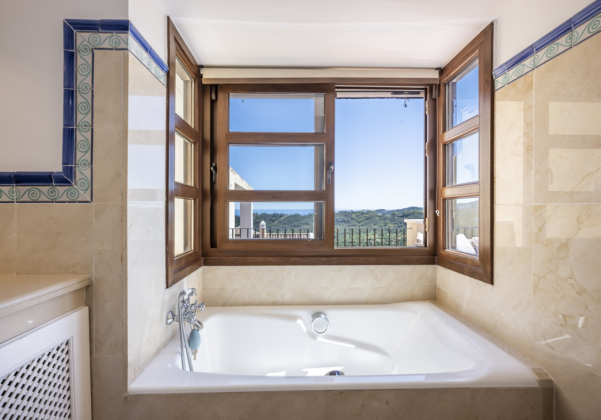 aff1c9aa239676b5cba5300a38fbec88 - 22