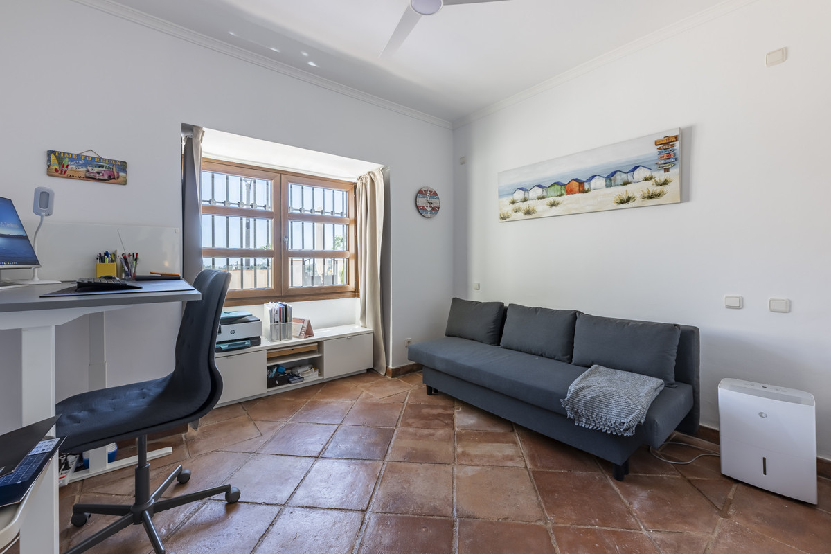 aff1c9aa239676b5cba5300a38fbec88 - 25