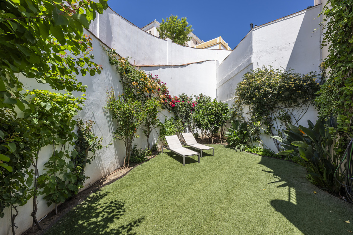 aff1c9aa239676b5cba5300a38fbec88 - 27