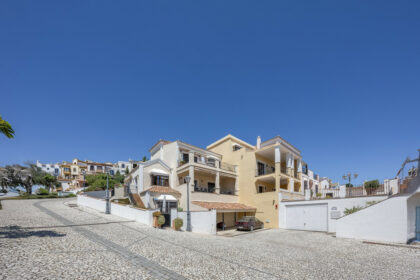 aff1c9aa239676b5cba5300a38fbec88 - 37