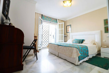 b0811119c30db1f7e32b4a762dc7aa44 - 17