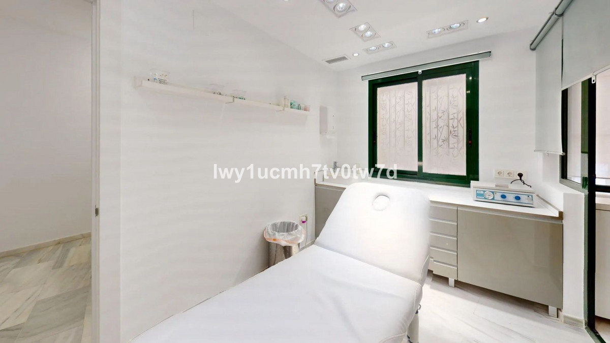 b0b452c6aef0bd7fe9fd4dc38da783bb - 15