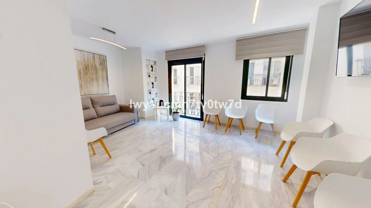 b0b452c6aef0bd7fe9fd4dc38da783bb - 22