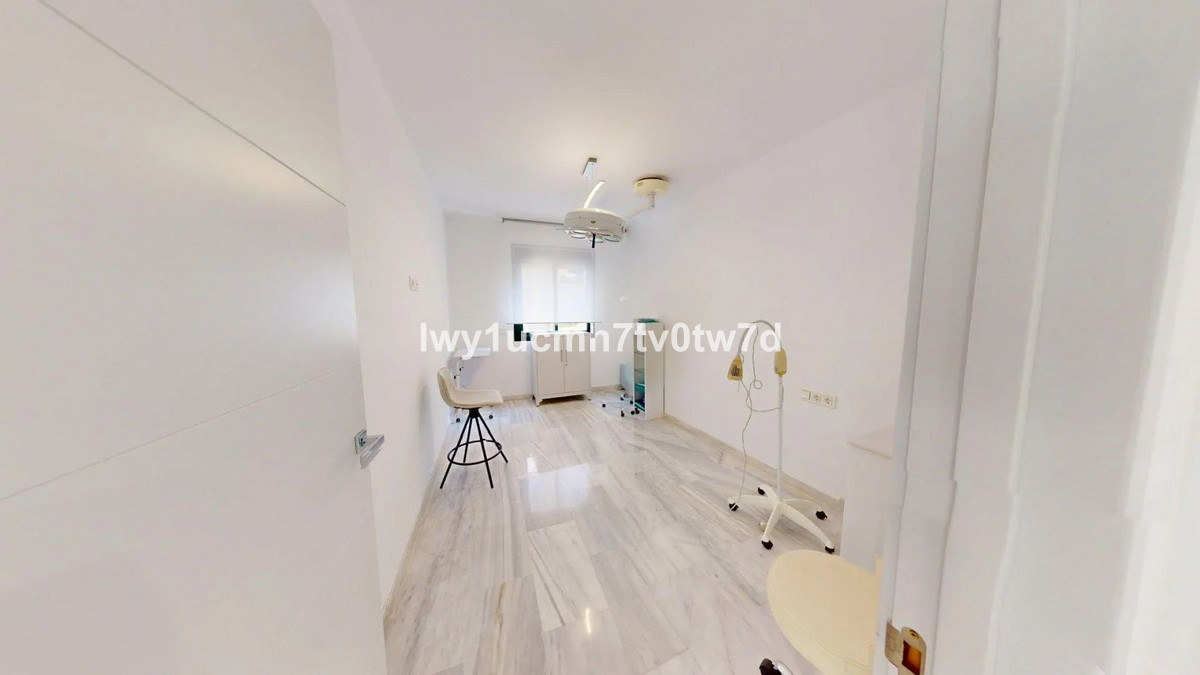 b0b452c6aef0bd7fe9fd4dc38da783bb - 3