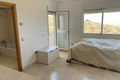 b0d132faca13483f72788cfe5ef4a7fa - 17