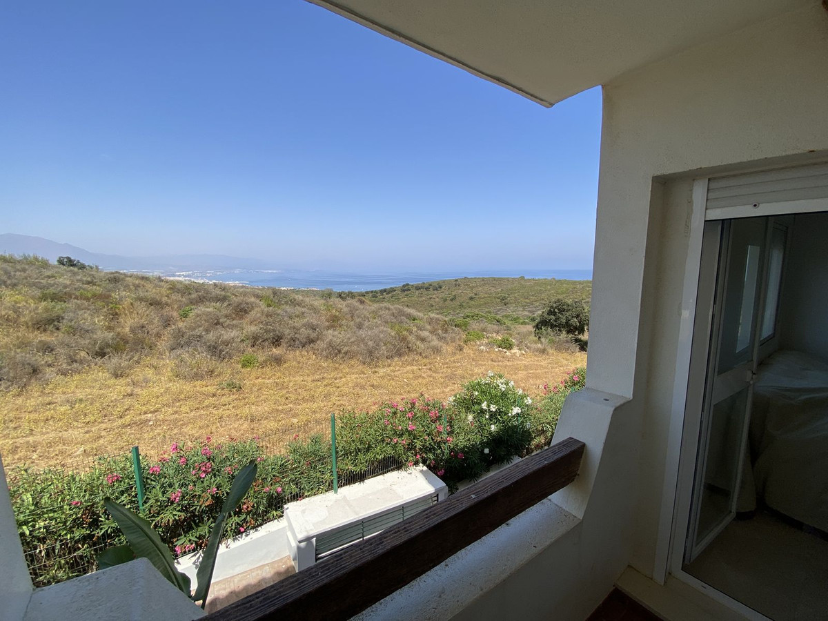 b0d132faca13483f72788cfe5ef4a7fa - 18