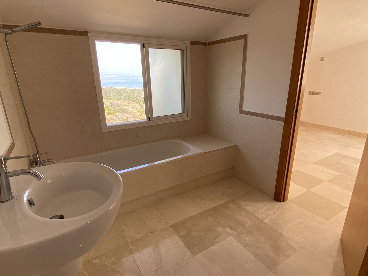 b0d132faca13483f72788cfe5ef4a7fa - 19