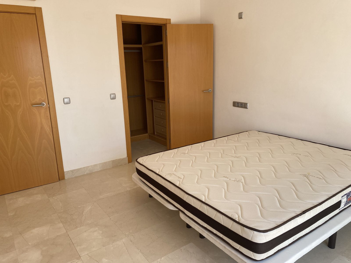 b0d132faca13483f72788cfe5ef4a7fa - 22