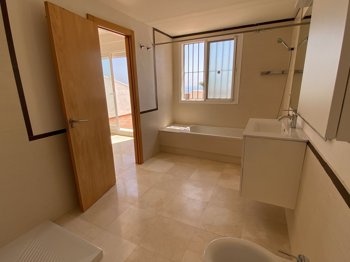 b0d132faca13483f72788cfe5ef4a7fa - 25