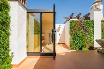 b0f5dadb978e8724b5c62f86895e0f12 - 31