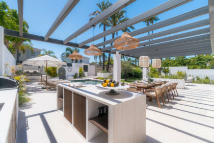 b338cf75d68040cf5b1fac52cea77737 - 25