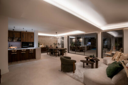 b338cf75d68040cf5b1fac52cea77737 - 37