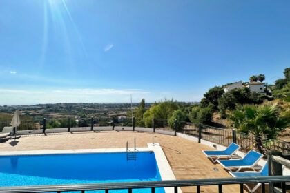 b3515b223c6749aaec4969ef2b7bc672 - 1