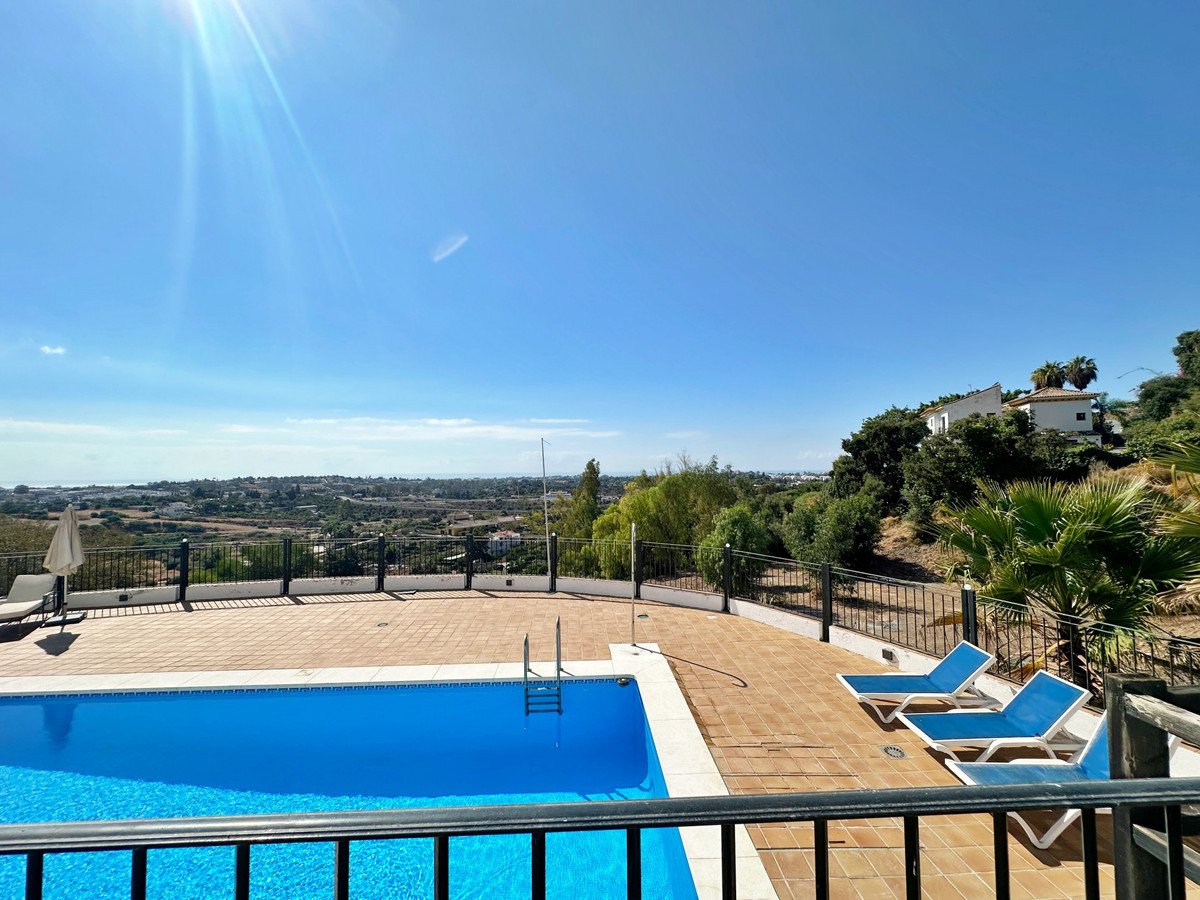 b3515b223c6749aaec4969ef2b7bc672 - 1