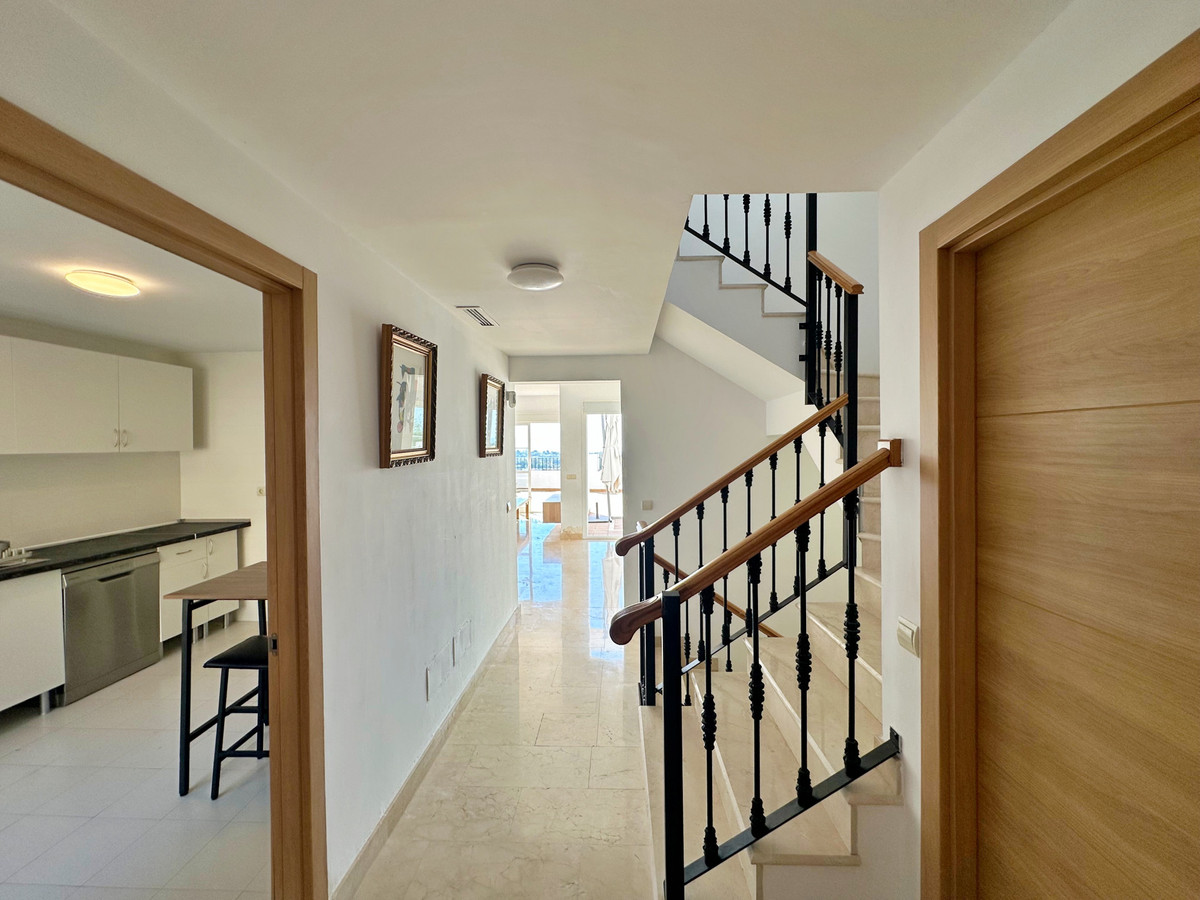 b3515b223c6749aaec4969ef2b7bc672 - 10