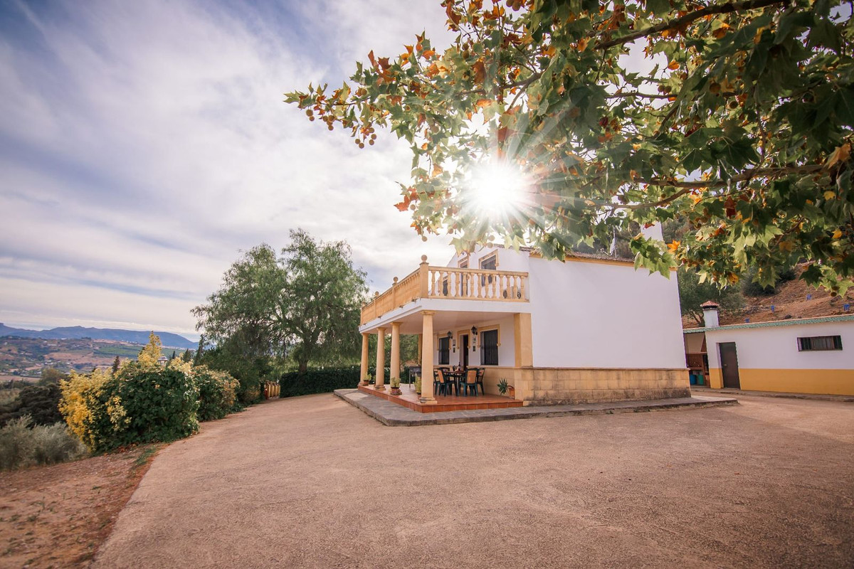 b3772eafad5fa665272493c59948b653 - 22