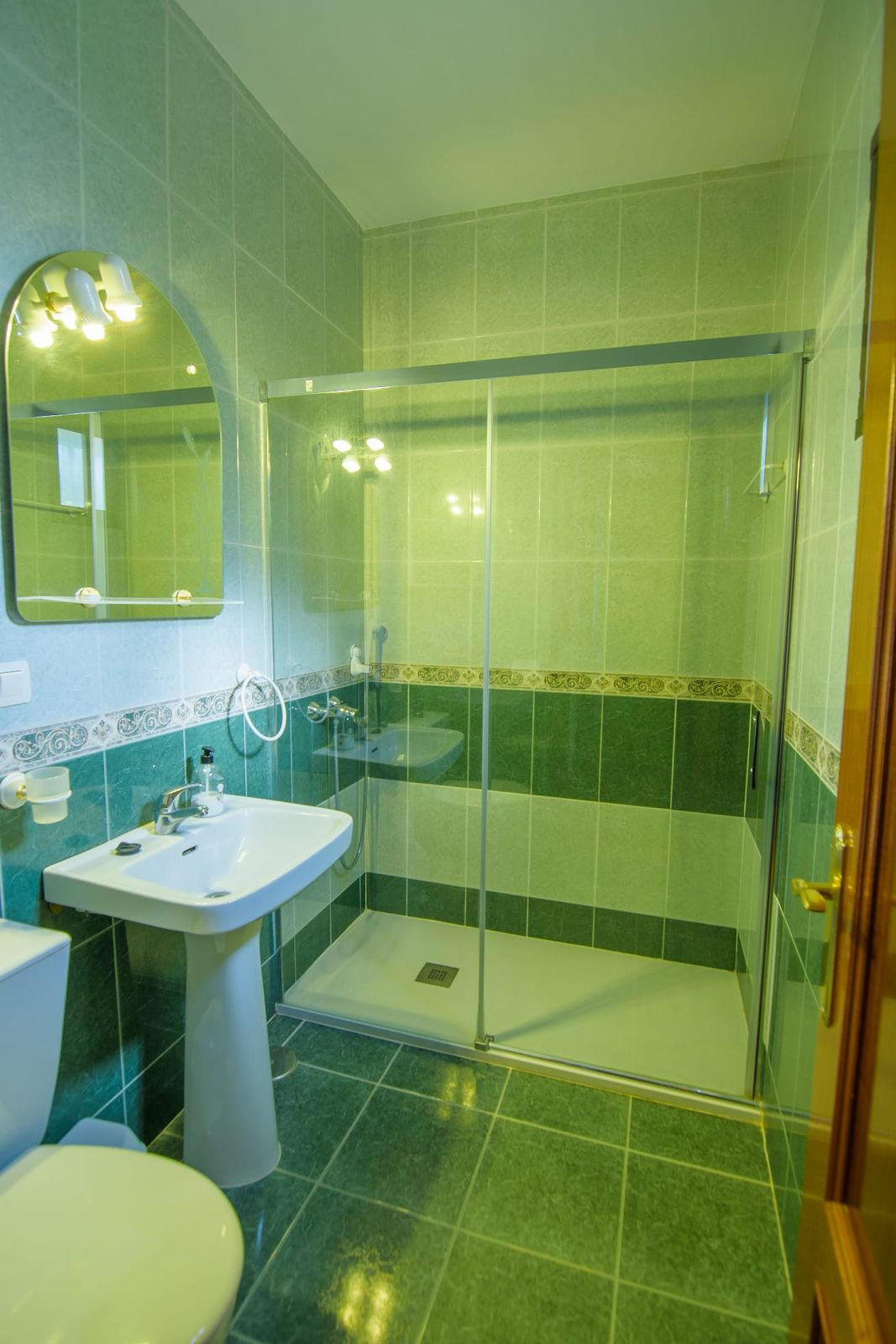 b3772eafad5fa665272493c59948b653 - 41