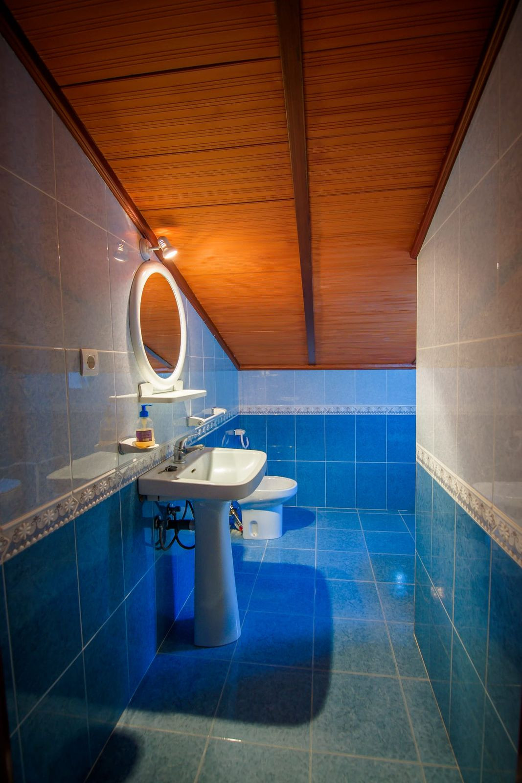 b3772eafad5fa665272493c59948b653 - 42