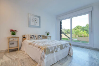 b3b598ea64fef1fec61bd009d743d725 - 13