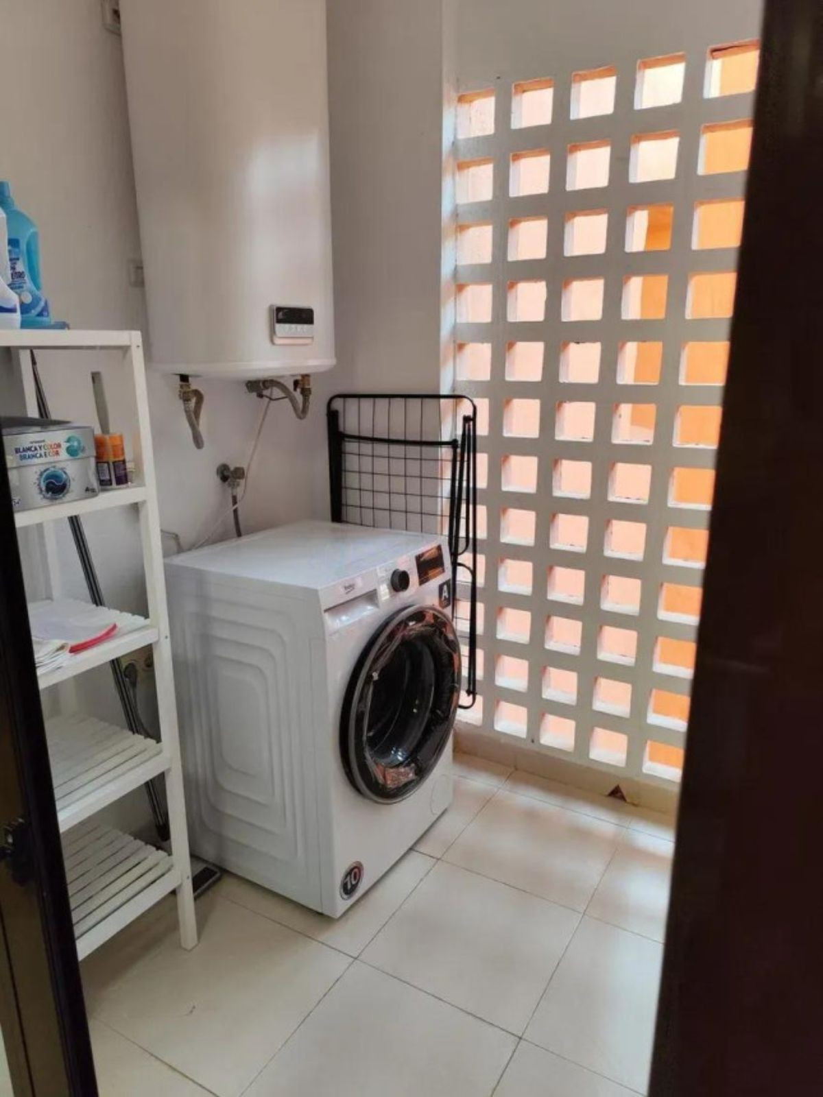 b3de6fae0e8fca0c7c8b607c42f66a34 - 14