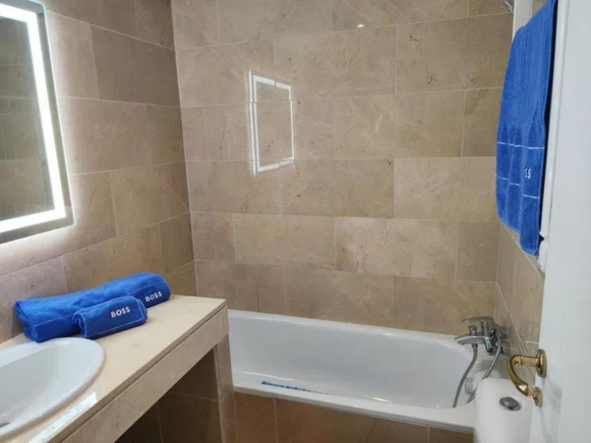 b3de6fae0e8fca0c7c8b607c42f66a34 - 23