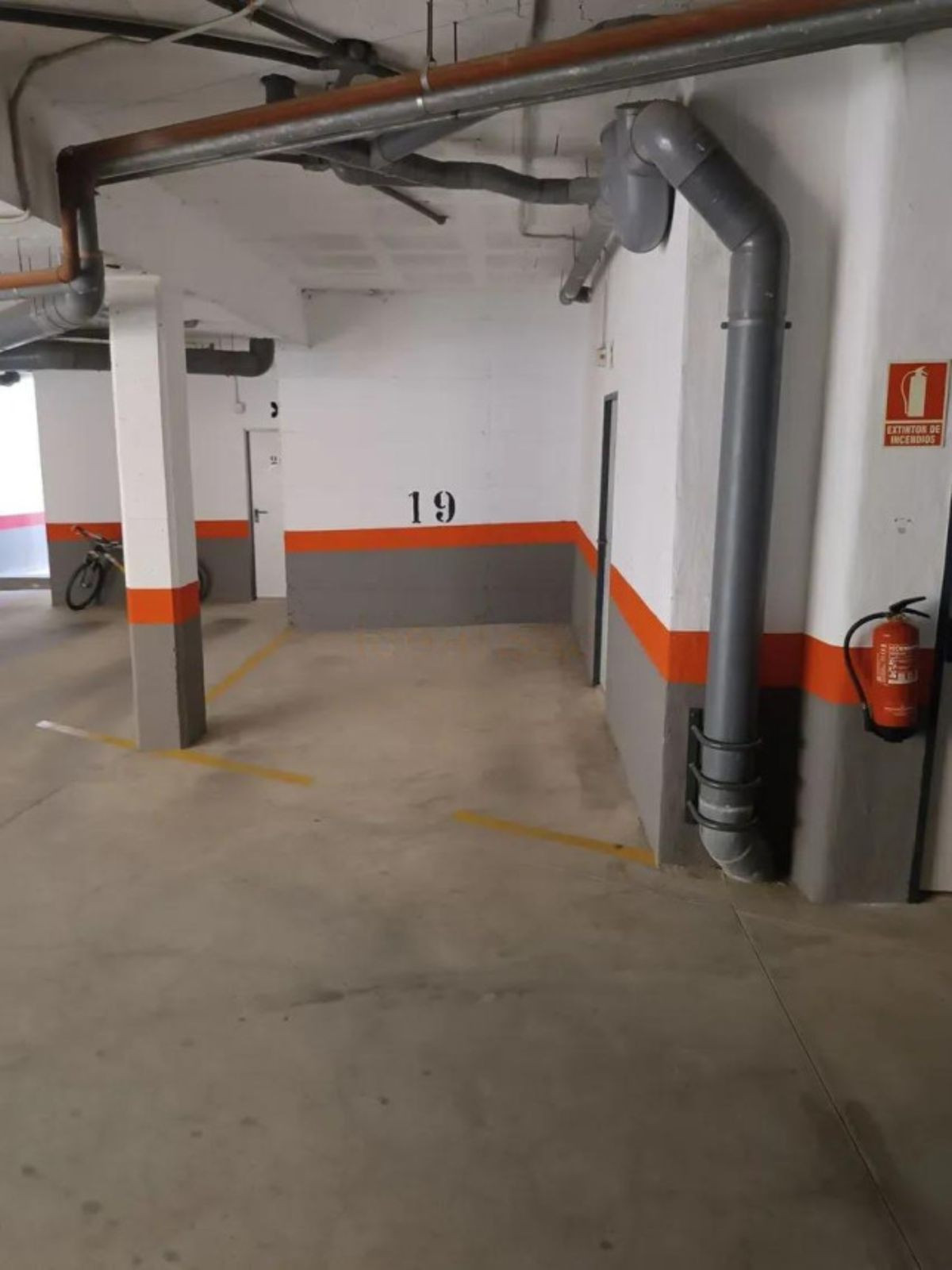 b3de6fae0e8fca0c7c8b607c42f66a34 - 24