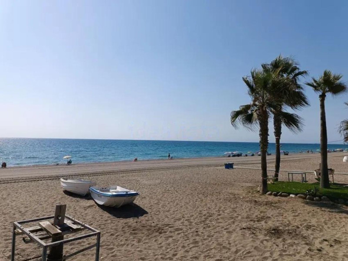 b3de6fae0e8fca0c7c8b607c42f66a34 - 27