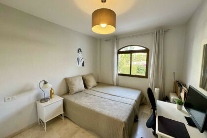 b40add9cb7382cae401859e8b8fed73a - 14