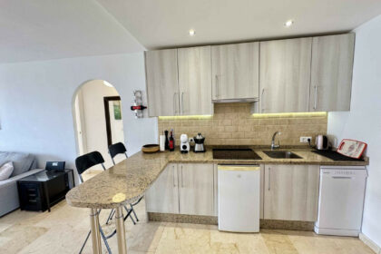 b40add9cb7382cae401859e8b8fed73a - 6