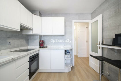 b487e9940578832c2d681ef4588f84f9 - 10