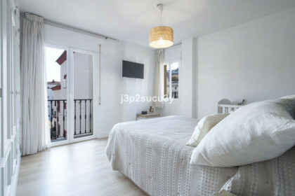 b487e9940578832c2d681ef4588f84f9 - 11