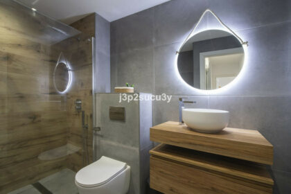 b487e9940578832c2d681ef4588f84f9 - 18