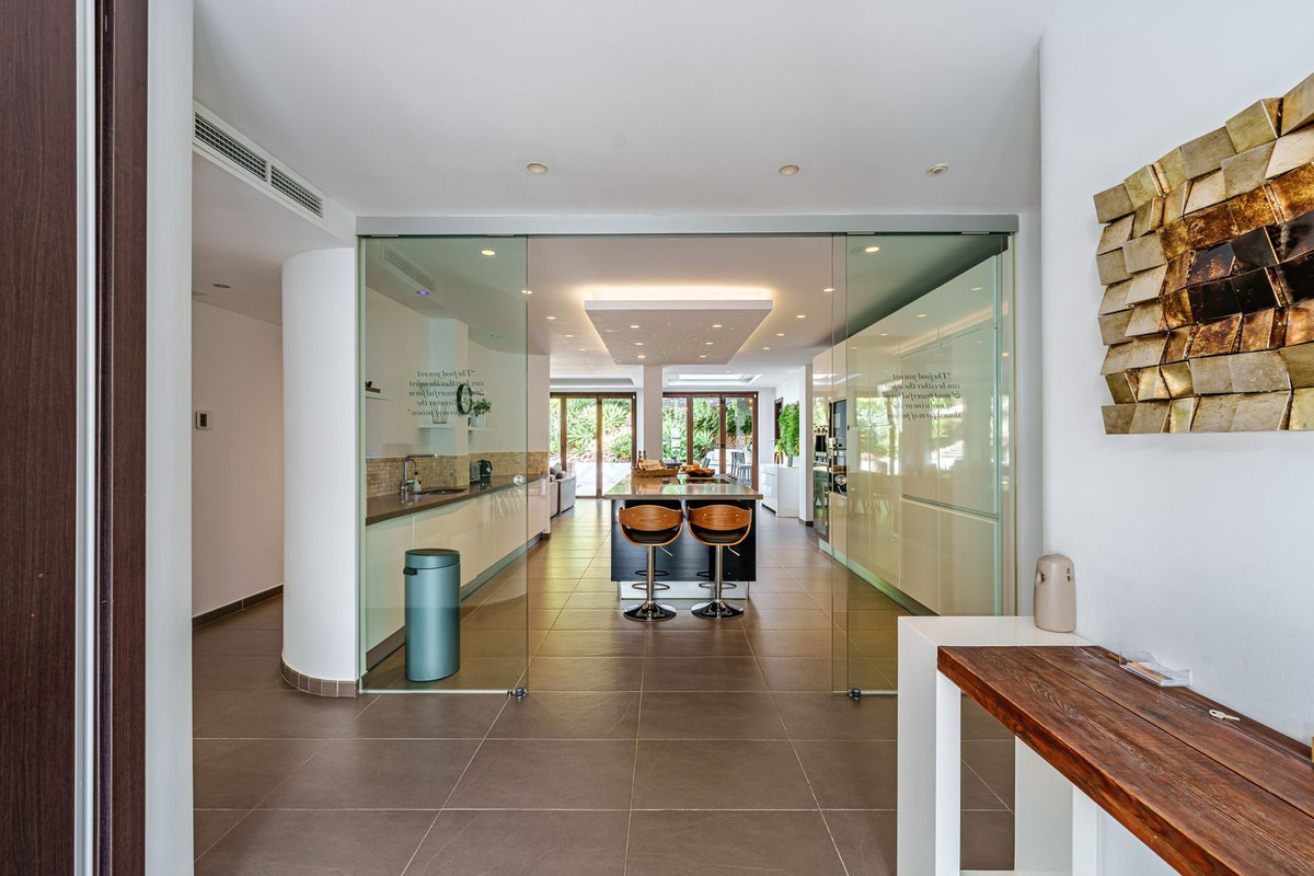 b4c794c9b2fa3acaa19b3dfa1da4d320 - 10